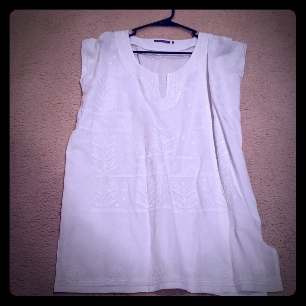 Women's embroidered tunic